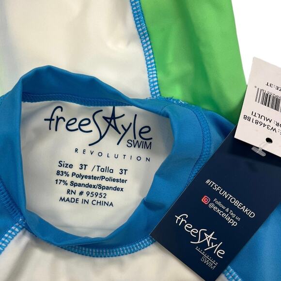 NEW Freestyle Swim Short Sleeve Rashguard Turtle White Blue Green Boy's 3T - Picture 2 of 3